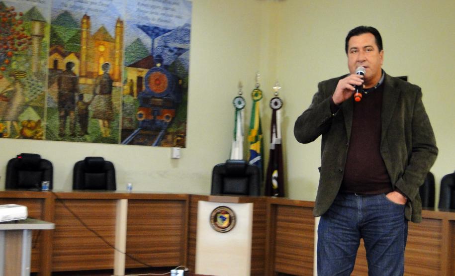 A Estação Ecológica do Caiuá, em Diamante do Norte, no Noroeste, ganhou mais 132 hectares para a preservação de Mata Atlântica. A nova área foi doada pela Duke Energy, concessionária da Usina Hidrelétrica de Rosana, ao Instituto Ambiental do Paraná (IAP), responsável pela gestão da Unidade de Conservação, na quarta-feira (22), em cerimônia na Universidade Estadual de Maringá (UEM).Foto: Divulgação IAP