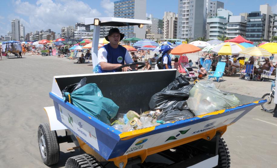 Sanepar recolhe 8 toneladas de lixo