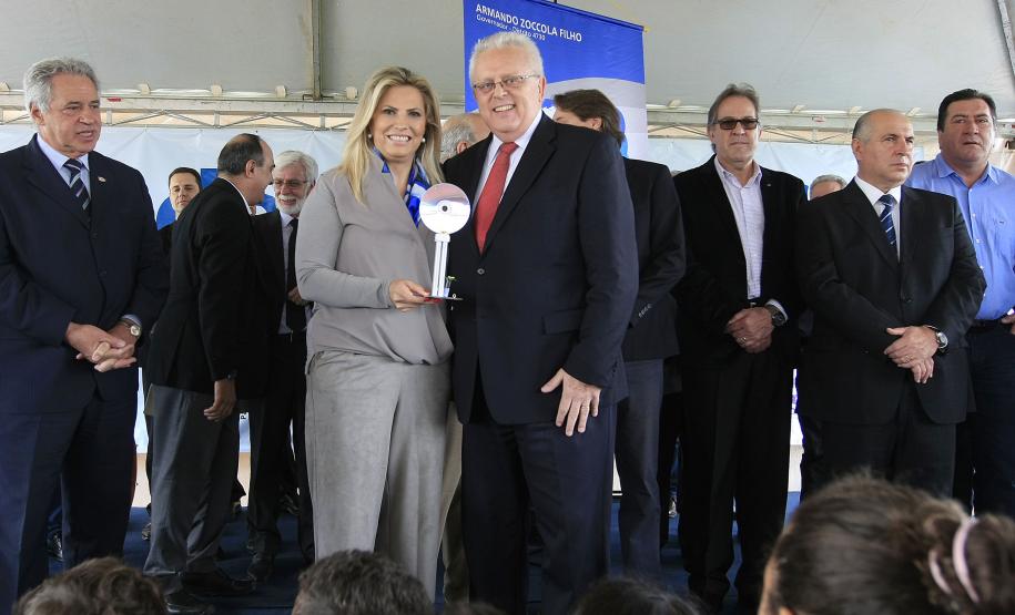 A vice-governadora Cida Borghetti durante as comemorações do dia do Rio Iguaçu, realizado nesta quinta-feira(17) no Parque Municipal de São José dos Pinhais na Avenida das Torres. - São José dos Pinhais, 17.11.2016 - Foto Jonas Oliveira
