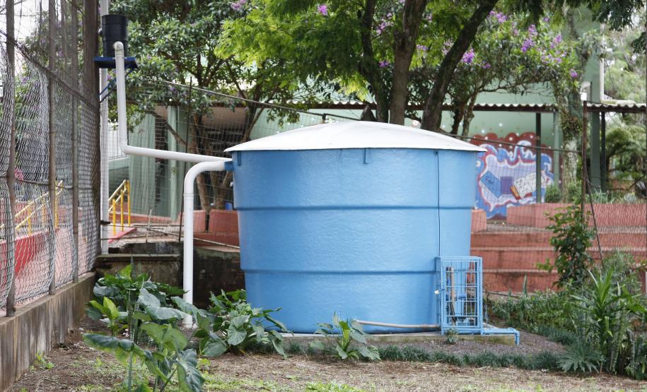 A preocupação com a preservação ambiental, combate ao desperdício, pesquisas de fontes alternativas de energia e a promoção de hábitos alimentares saudáveis estão entre os temas trabalhados nas escolas estaduais, por meio de projetos educacionais voltados à sustentabilidade.Foto: Hedeson Alves/Arquivo SEED