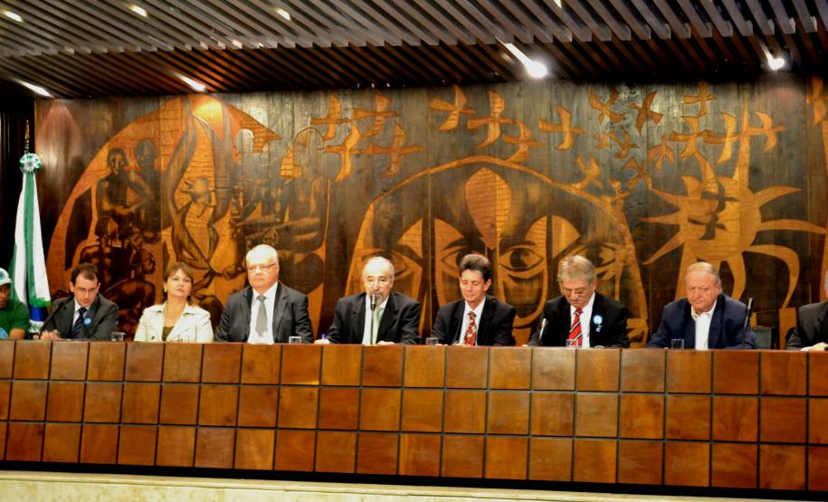 frente amb frente amb