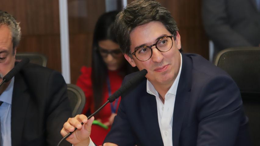 O governador Carlos Massa Ratinho Junior e o ministro da Integração e do Desenvolvimento Regional, Waldez Góes, assinaram nesta segunda-feira (18) a adesão do Paraná ao Pacto pela Governança da Água, que é gerenciado pela Agência Nacional de Águas e Saneamento Básico (ANA).