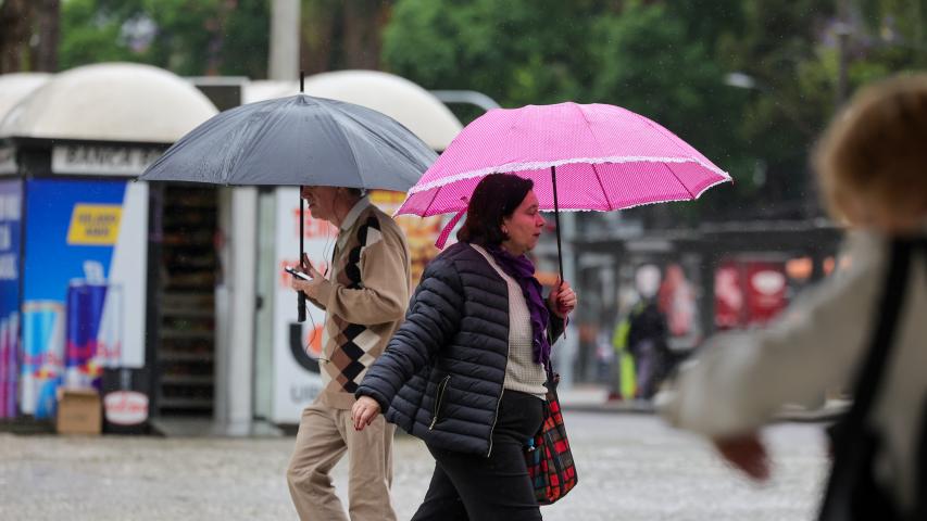 Tempestades se afastam do Paraná