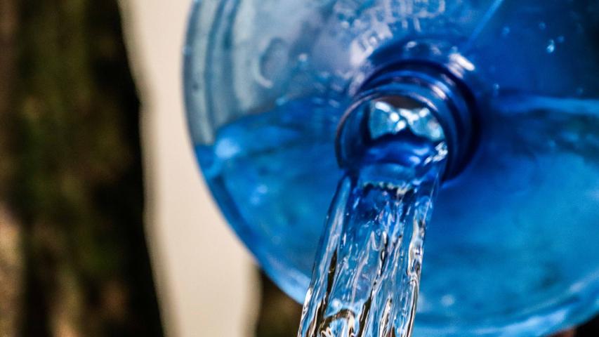 Com crescimento de 13,8%, indústria da água mineral movimentou R$ 415,3 milhões no Paraná